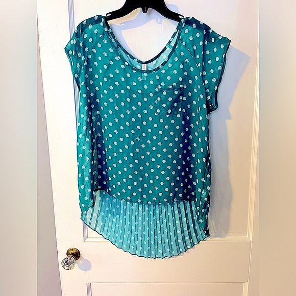 Women’s teal and white polka dot scoopneck blouse, size XXL, by Xhilaration - Picture 1 of 7